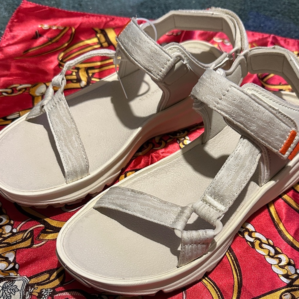 Timberland Light Beige Strappy Comfort Sandals